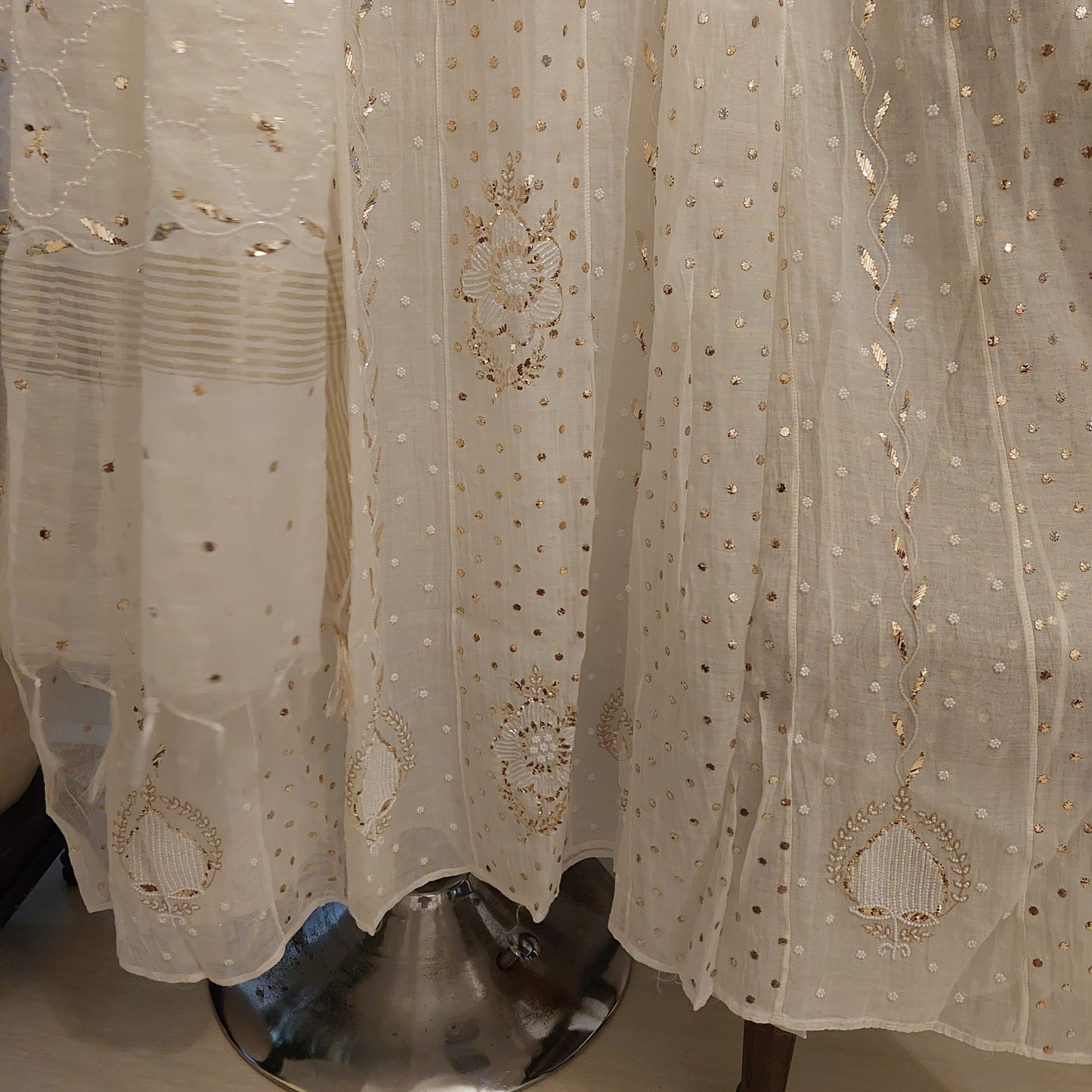 Mul Chanderi Mukaish Anarkali